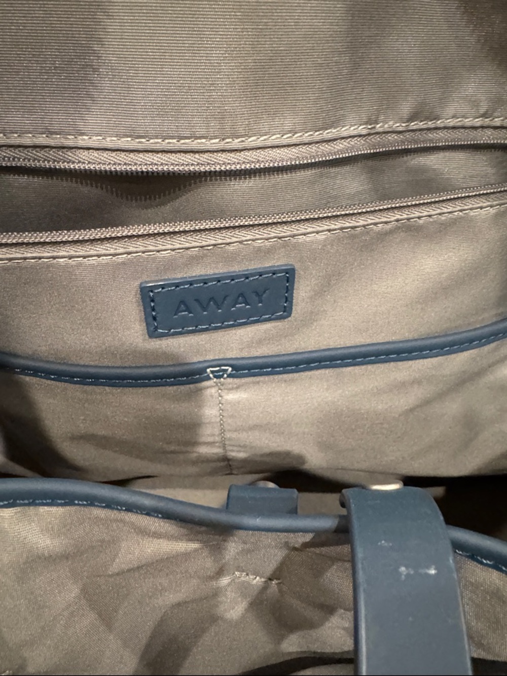 AWAY Everywhere Tote Bag/Carry-on Bag (The Original Bag) - Picture 7 of 9